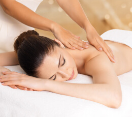 美容室／エステ／整体／マッサージ